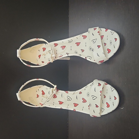 Aldo White Heart Sandals Eye Heels Pumps Strapy Ankle Womens Size 8.5 - Picture 2 of 8